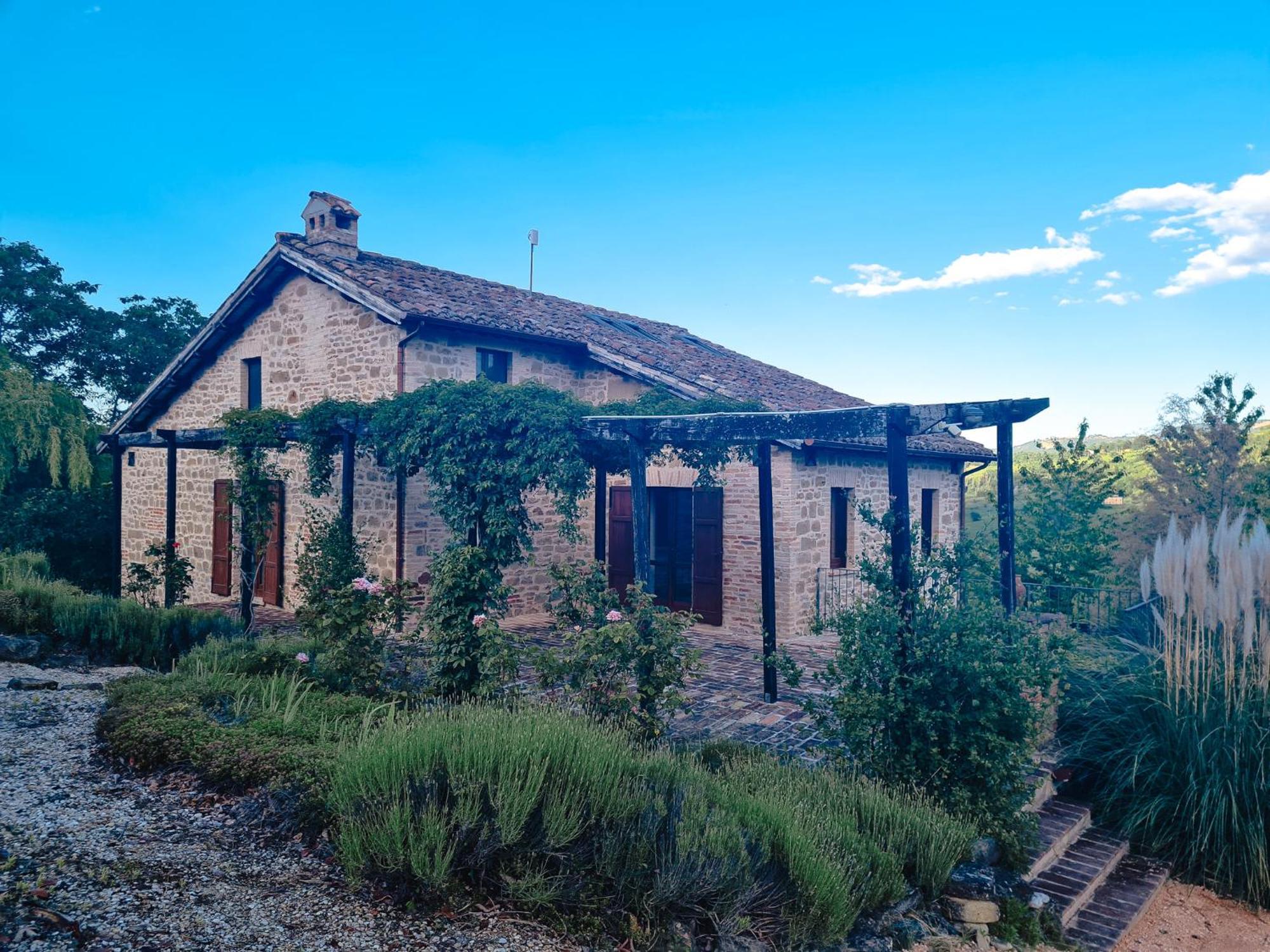 La Mela Rosa Bed & Breakfast Amandola Экстерьер фото