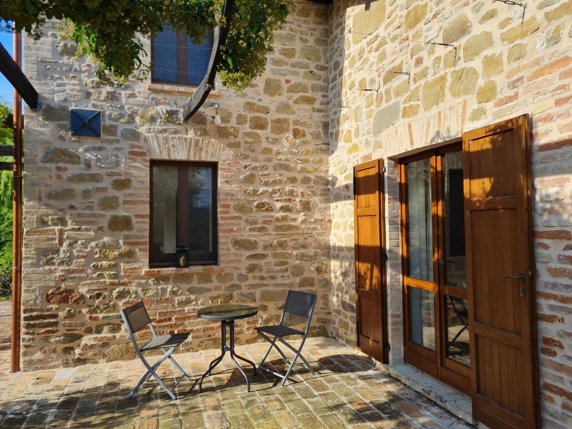 La Mela Rosa Bed & Breakfast Amandola Экстерьер фото